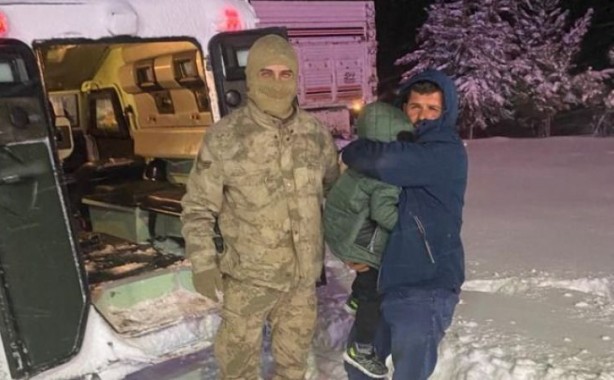 Jandarma’ya Kar bile engel olamadı