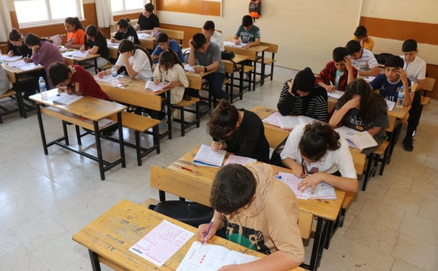 Milyonlarca öğrenci LGS sınavında ter döktü