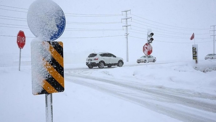 Meteoroloji’den kar, fırtına ve buzlanma uyarısı