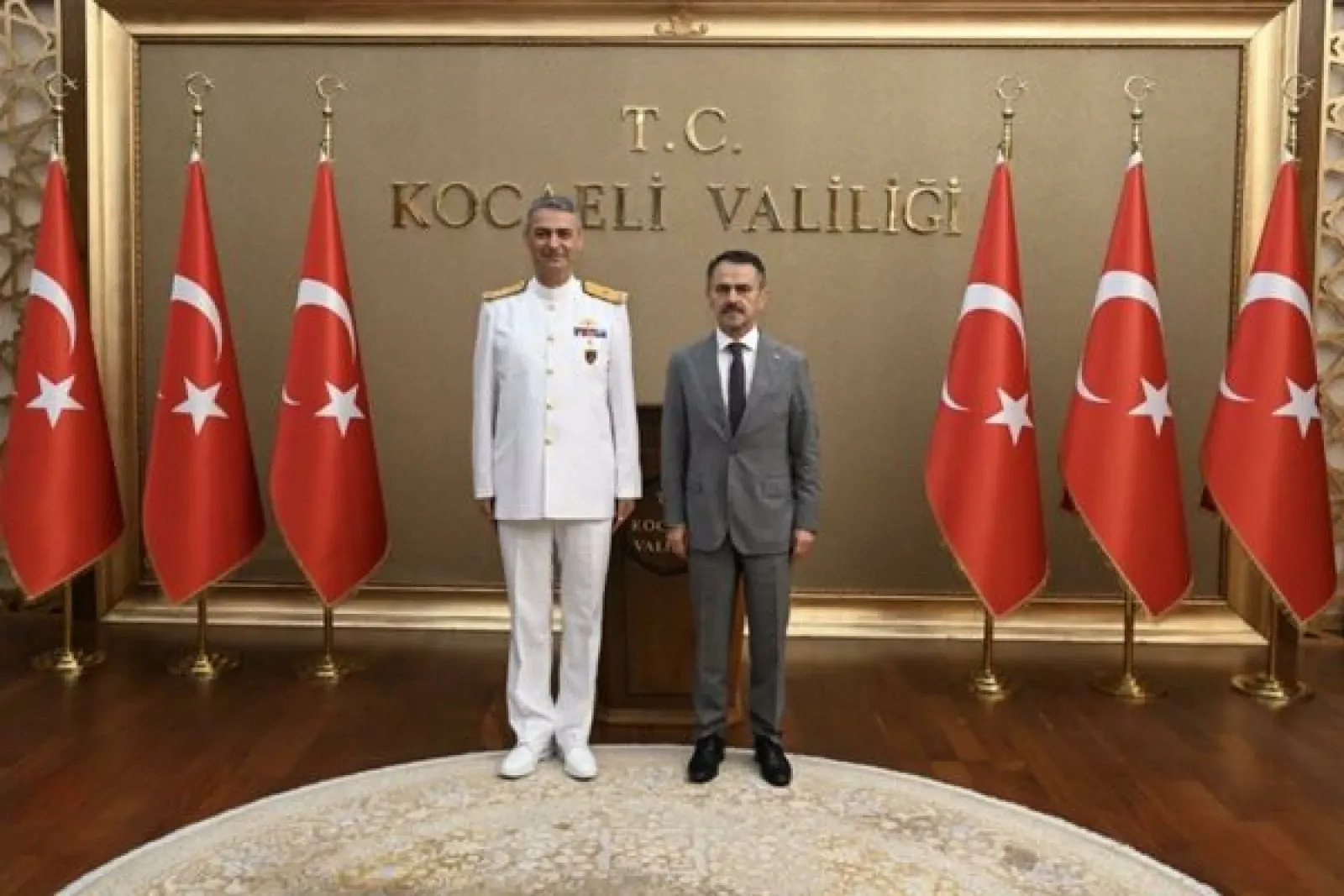 Tuğamiral Darcan’dan Vali Aktaş’a ziyaret